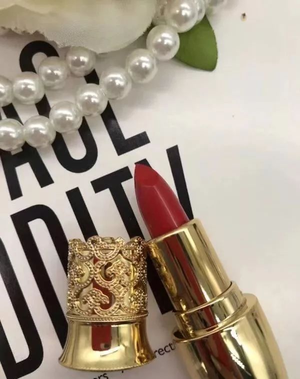 韩国whoo后套盒,韩国whoo后拱辰享套盒6件