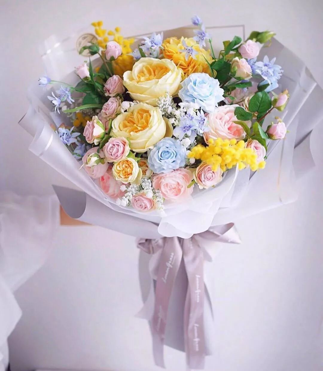 以香槟玫瑰为主的韩式花束,清新柔和治愈系韩式花束