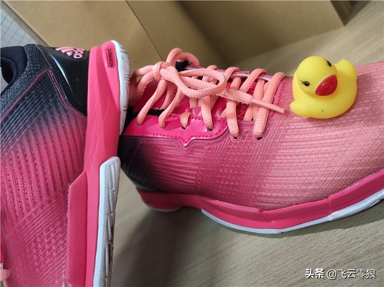 中羽飞云零狼手感,中羽论坛入门羽毛球鞋