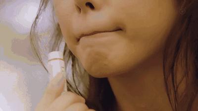 嘴唇总起皮器官发出信号,嘴唇干裂代表哪个脏腑