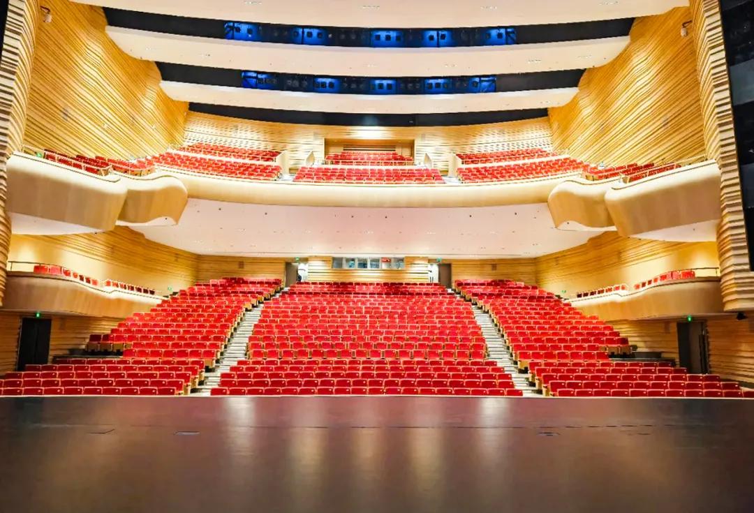 又是看完想去系列!深圳这个高颜值新地标,地铁直达还免费