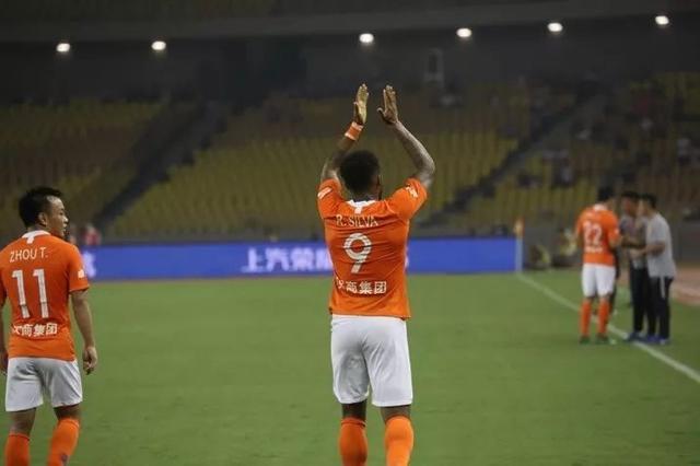 郭田雨踢中甲,郭田雨在卓尔比赛