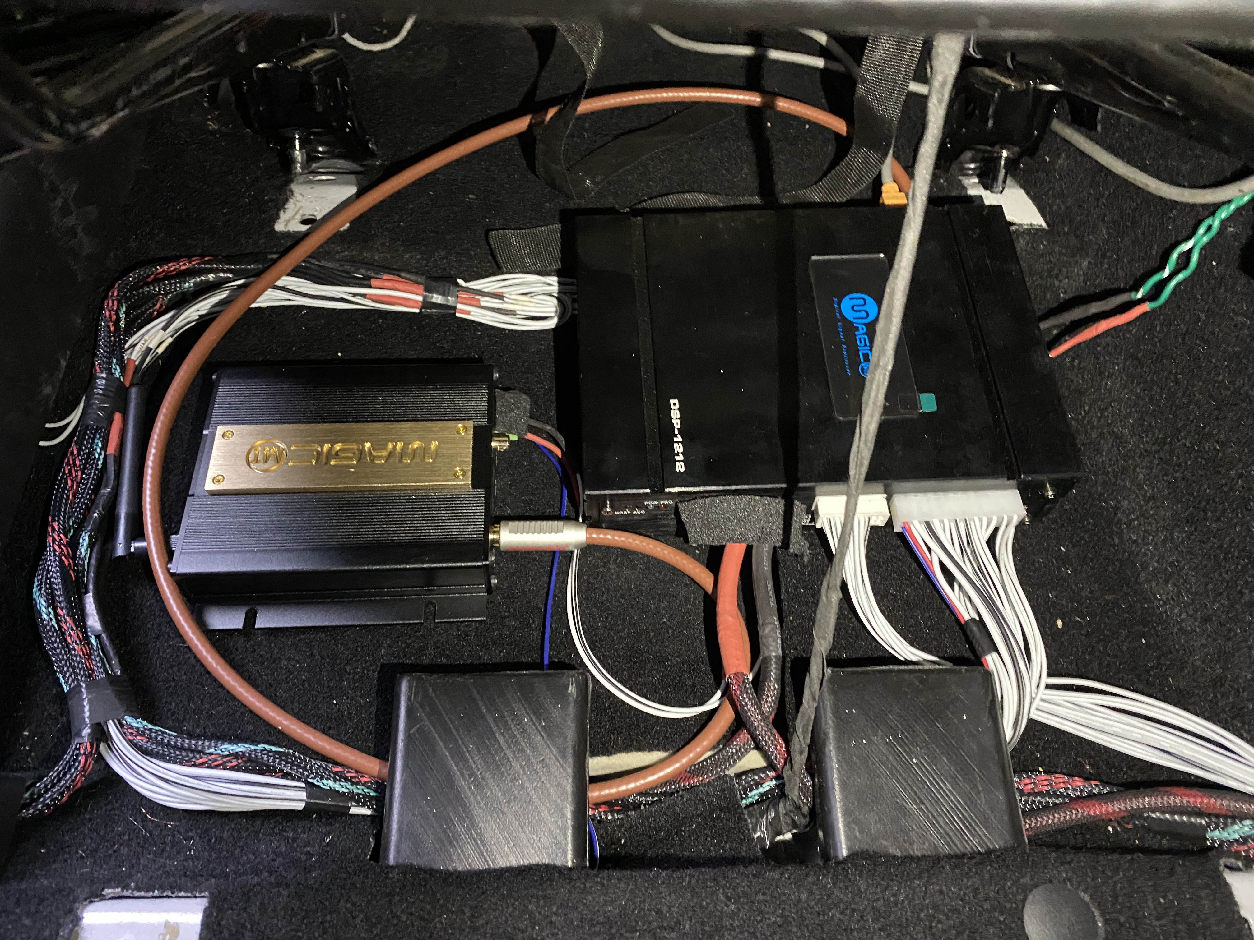 倒模工艺很nice宝骏360汽车音响改装美乐福X5+中低音倒模工艺