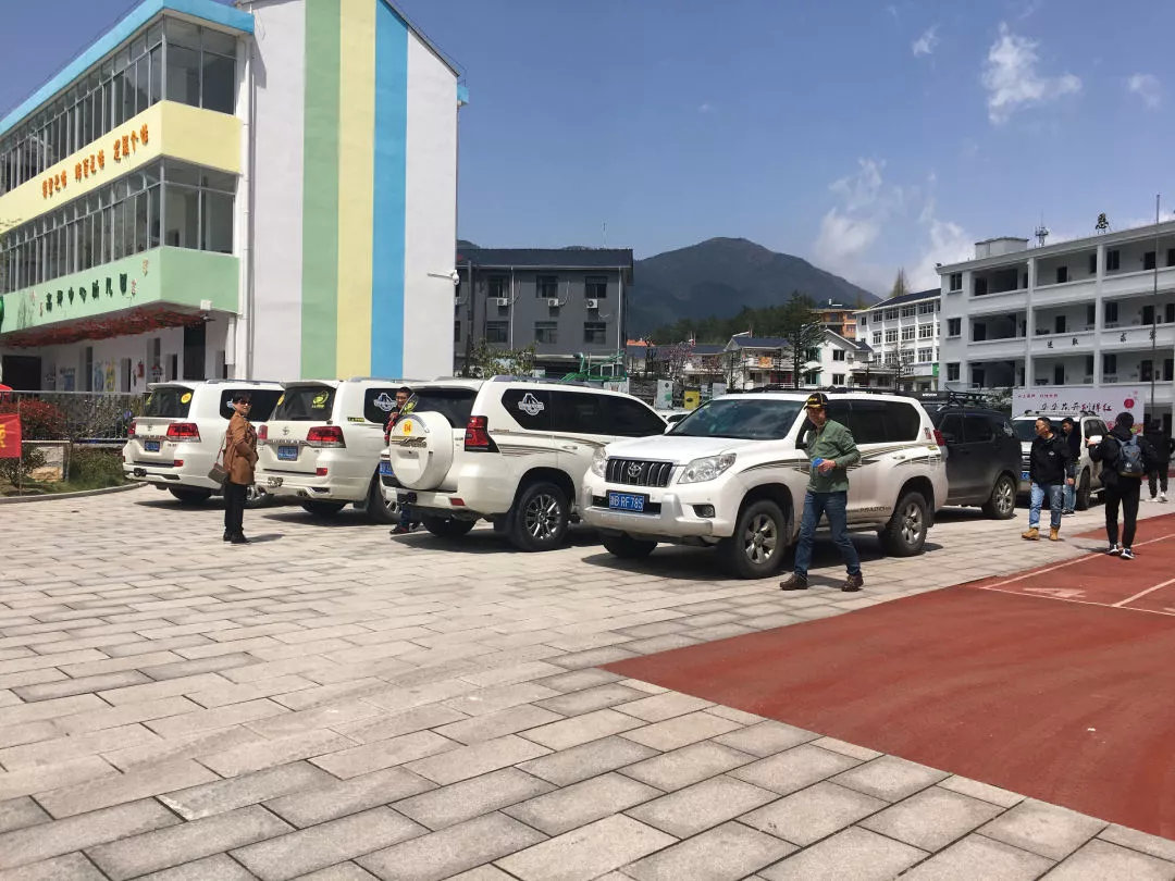 鐖卞績鍔╁鍦嗘ⅵ琛屽姩,鍏泭鐖卞績鍔╁娲诲姩