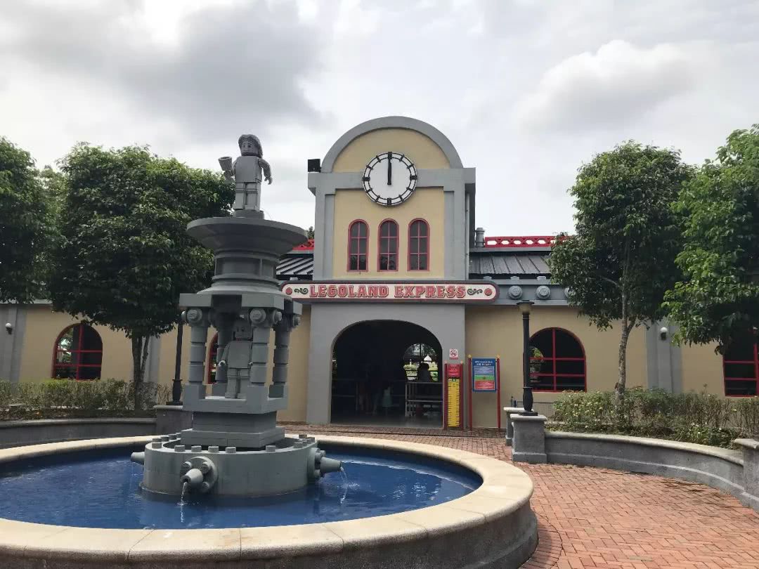 同样是主题乐园，为什么一定要去乐高？