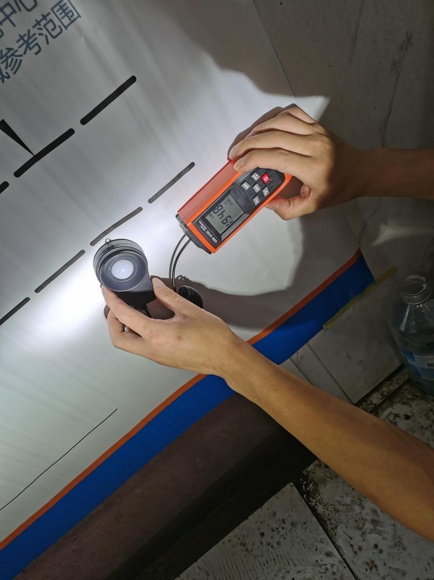 现代瑞纳18年h4led灯泡安装教程,14款现代瑞纳近光灯灯泡更换