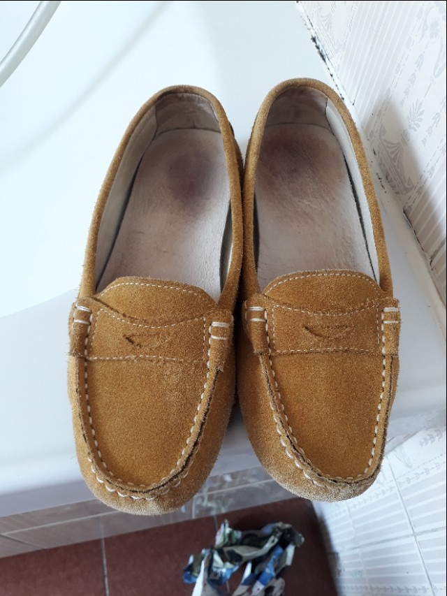 绒面鞋染色了怎么处理,绒面鞋脏了怎样打理视频