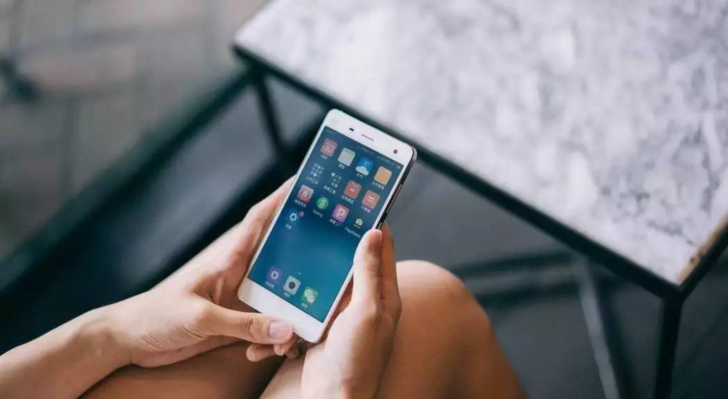 她叫九妹，在武汉做文员，月薪3000，她是这样生活的