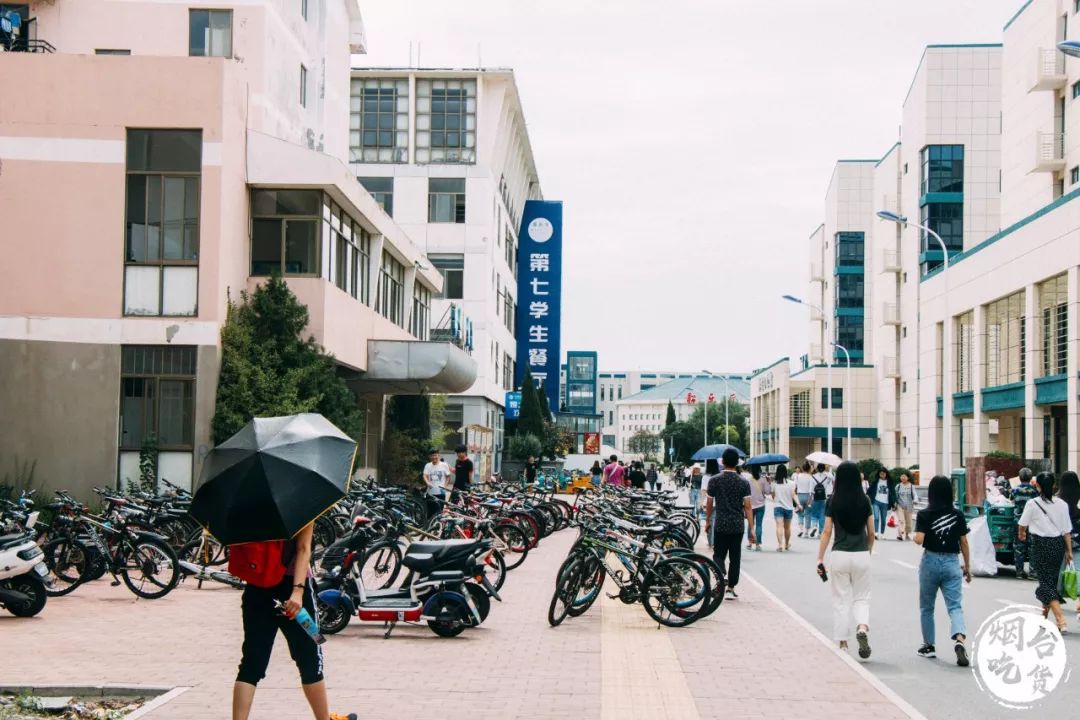 烟台大学各个餐厅,烟台大学有几家餐厅