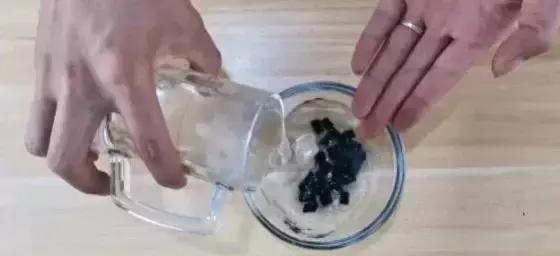 断掉的蚊香别扔掉，教你一招变废为宝