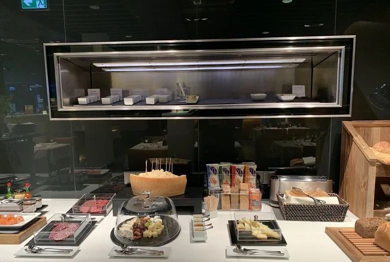 泰国航空787商务舱,疫情之下的海南航空