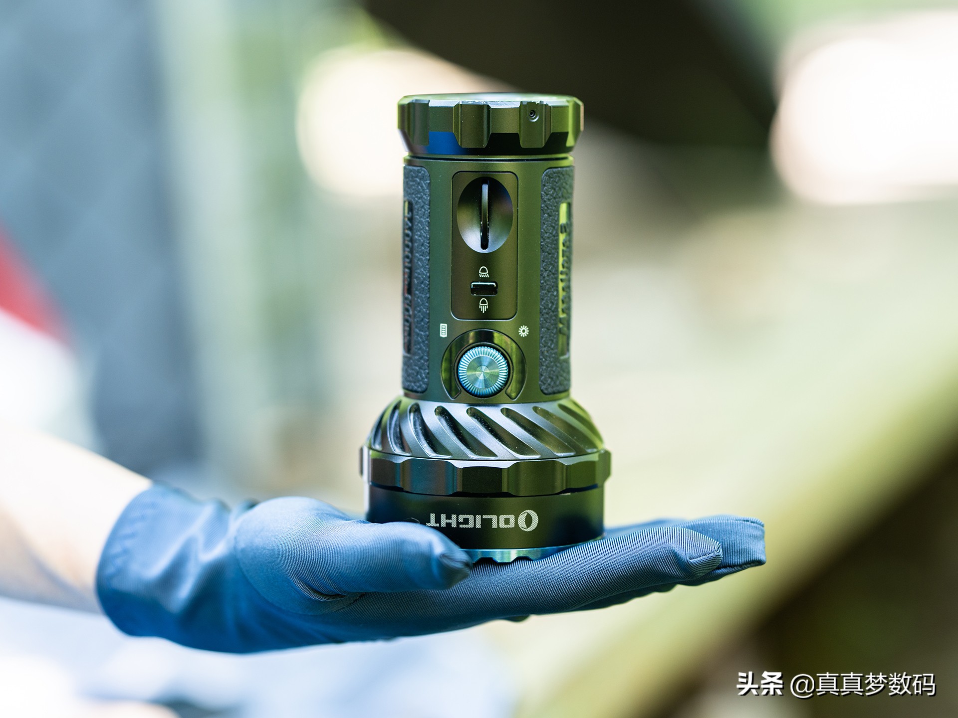 2021强光手电选购经验篇一:盘点我的高性价比强光手电筒