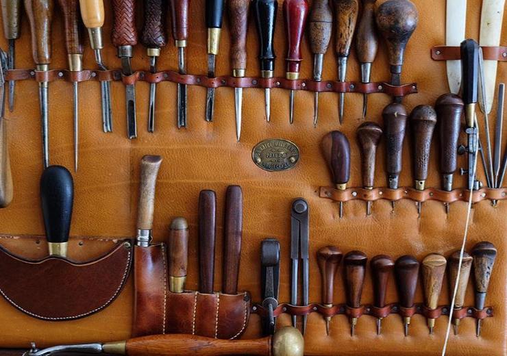 手工皮具为什么这么贵,手工皮具定制的优缺点