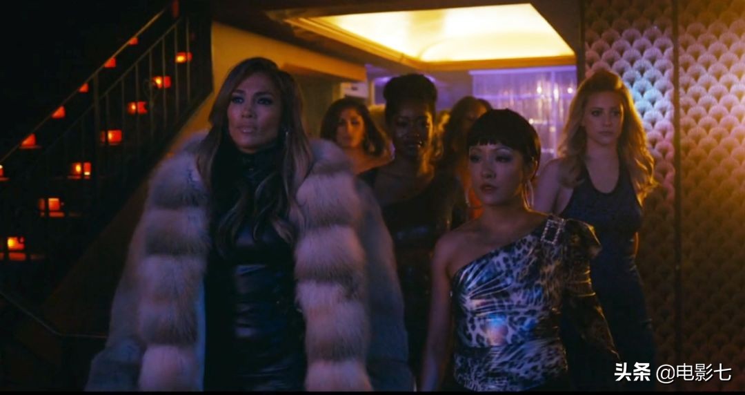 色香味俱全，好莱坞性感女神扎堆，这部「限制级」喜剧，非常过瘾