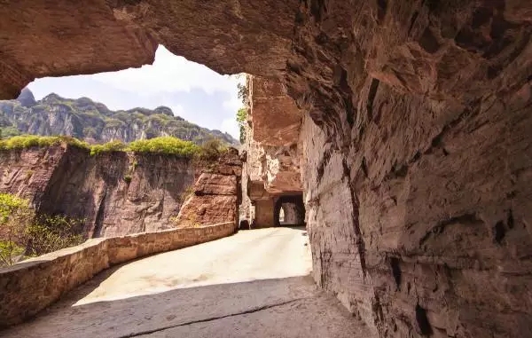 古诗词最好一句让人意难平的名句,诗词中难以启齿的19个字