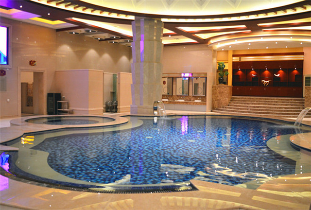 出去旅游可以住洗浴中心吗,外出游玩为何不选洗浴中心