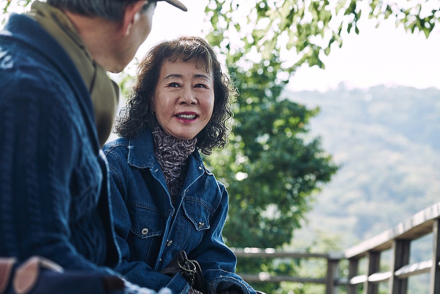 韩国街头的老年站街女和她们的情爱江湖