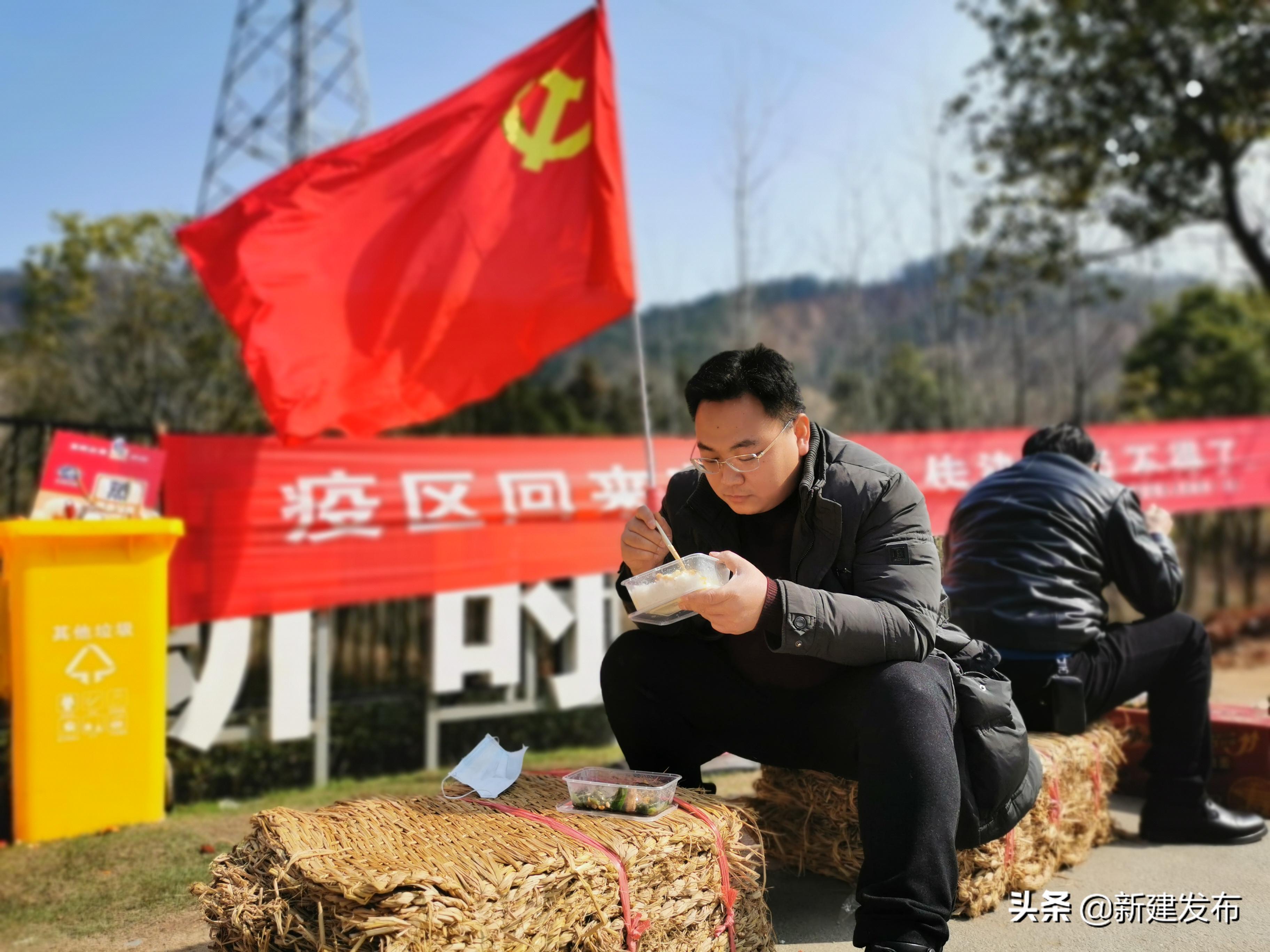 感动防疫人员图片,疫情中记录下的感动镜头