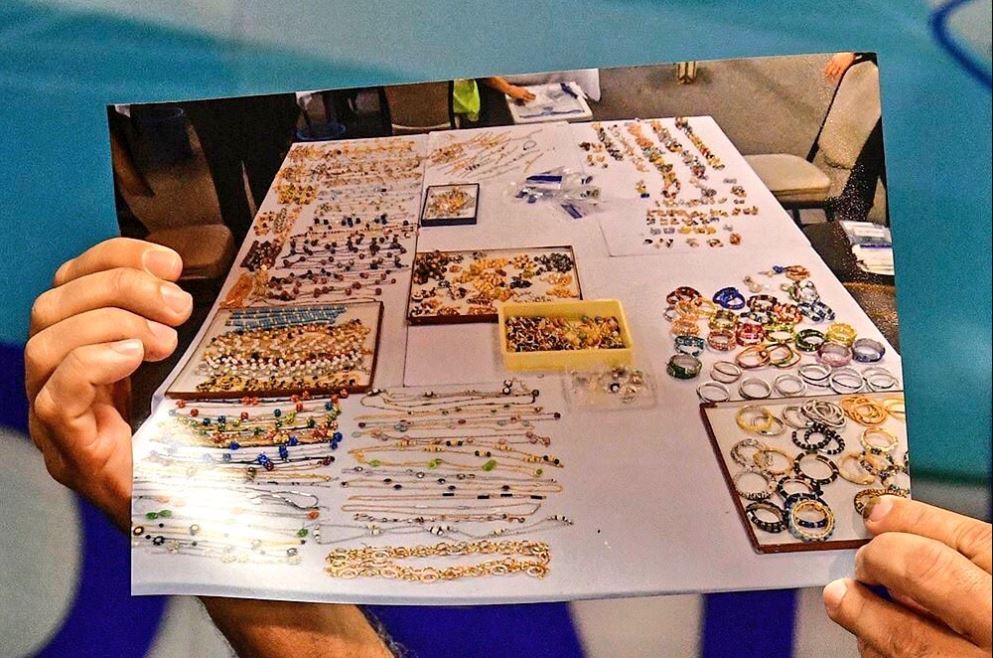 贪腐数亿，狂买千万珠宝爱马仕，马来西亚都被她“掏空”？