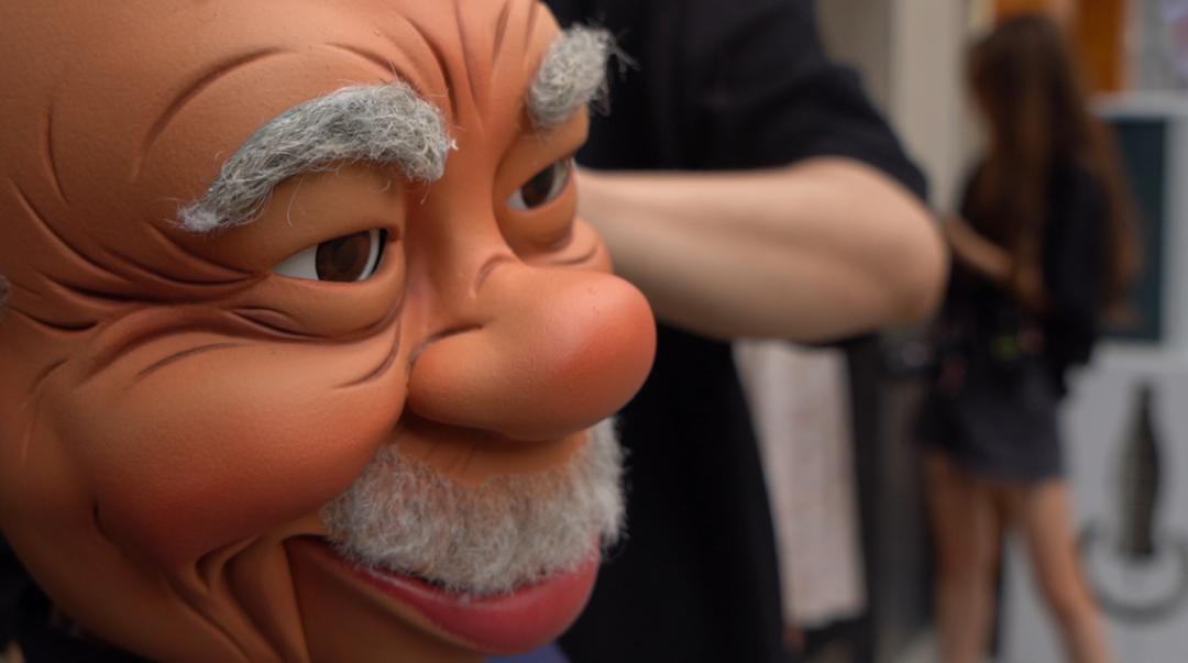 石家庄小伙用腹语拍段子年入千万,石家庄腹语小哥