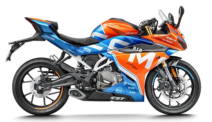 国产小跑车的颜值担当春风250sr,春风250sr入门级小跑车