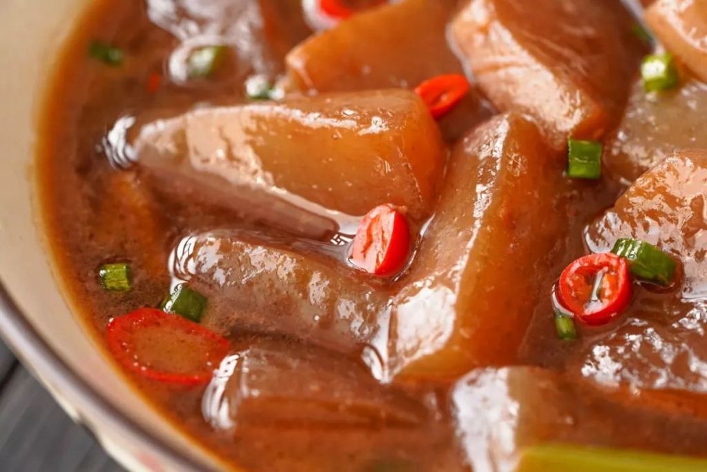 酸辣魔芋豆腐,酸辣魔芋豆腐酸辣爽口滑嫩有弹性