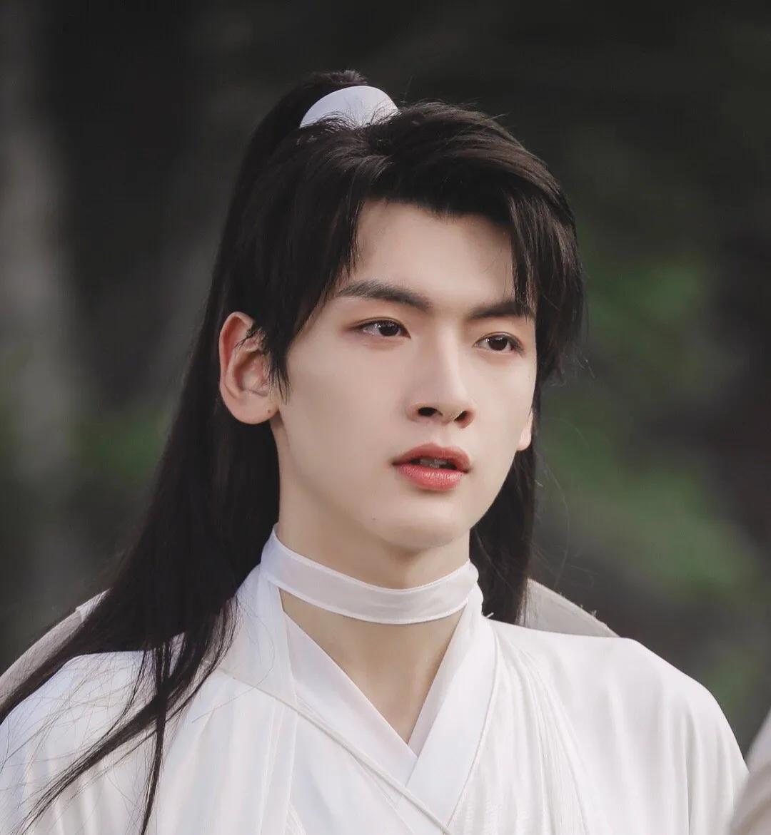 秀人遇古装剧就变“丑”？麻烦，请远离古装剧吧