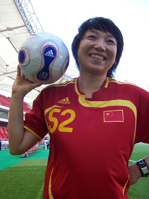 国际足联21世纪最佳球员孙雯,铿锵玫瑰孙莹