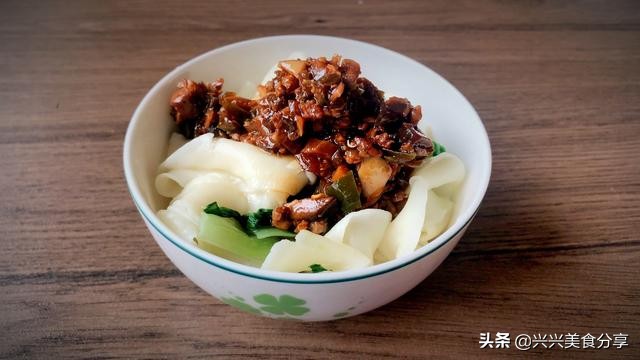 家庭素香菇酱的做法,在家做香菇酱的做法窍门