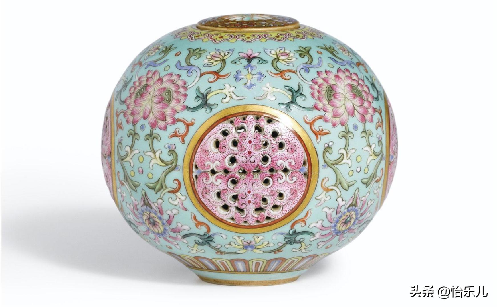 为何古今皆钟爱并蒂莲图？一片红情绿意，愿生生总开一处