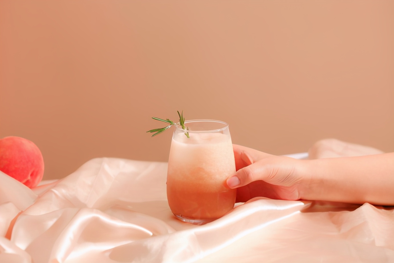 叮！你有一份夏季吃桃指南请查收