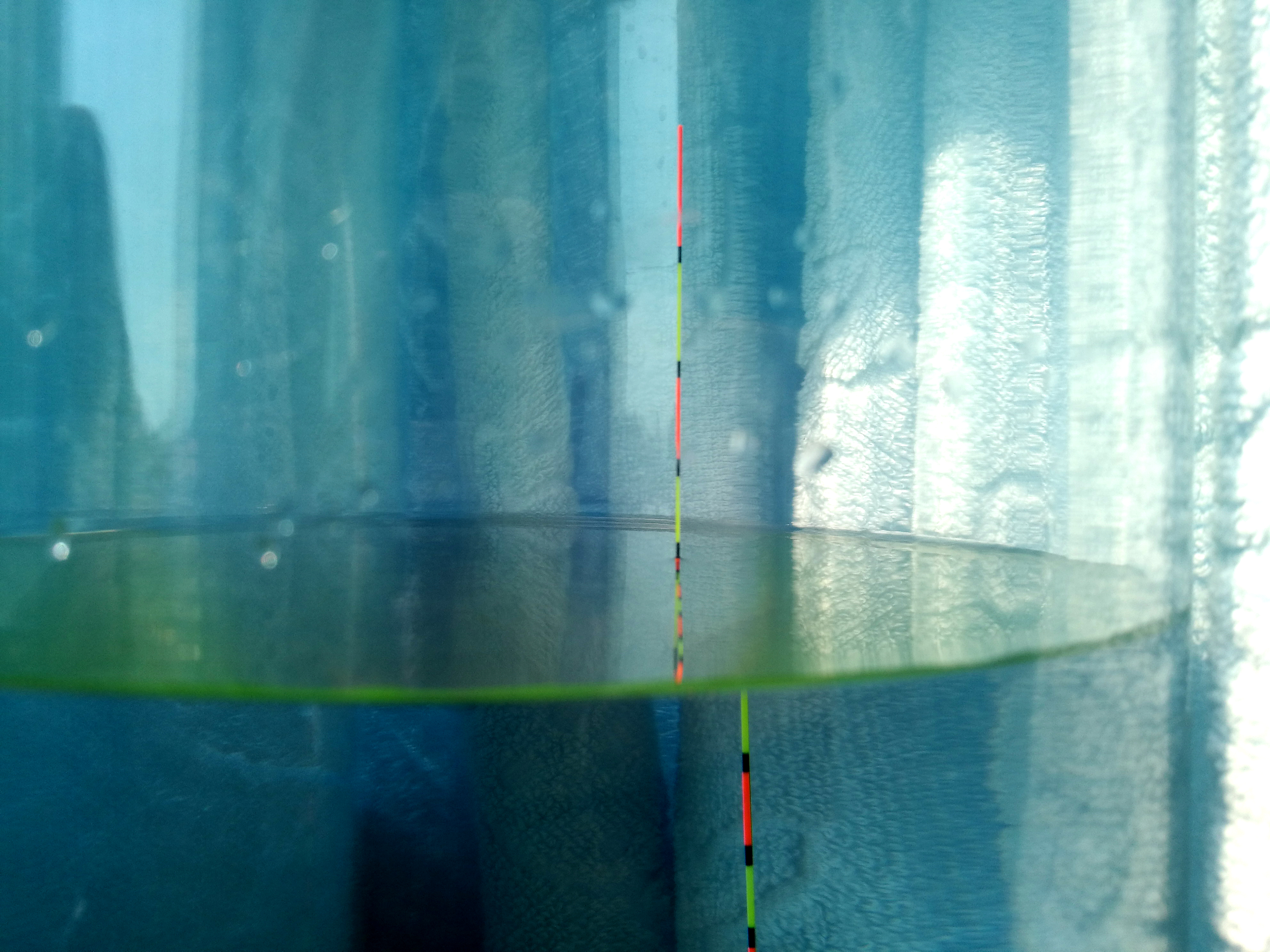 悬浮触底躺底三种状态,悬浮状态和漂浮状态