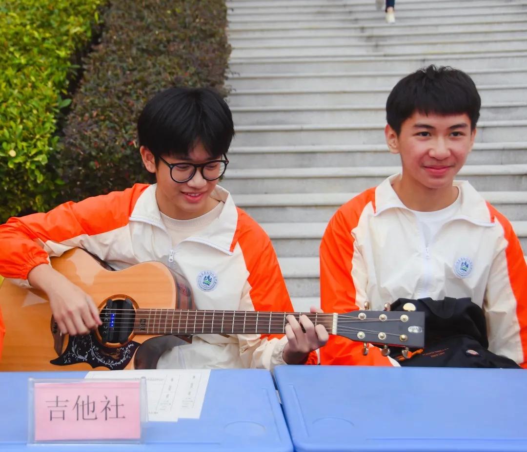 社团纳新活动落下帷幕,社团纳新吹响青春集结号