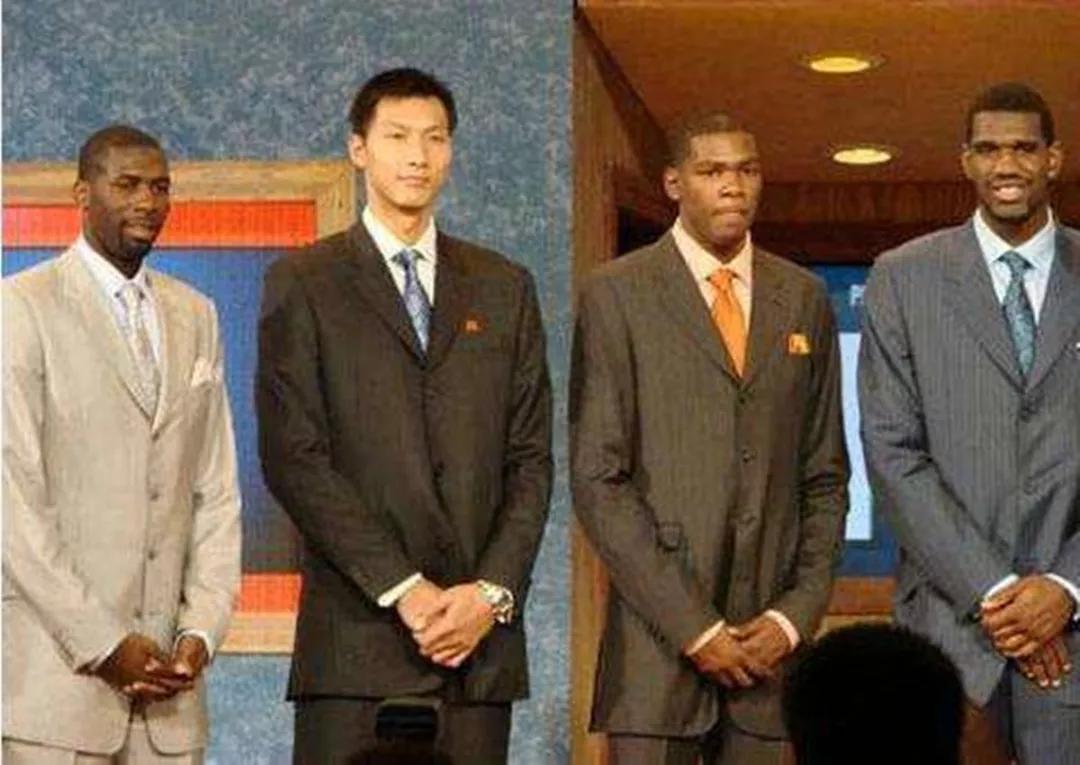 易建联（16年），顶天立地