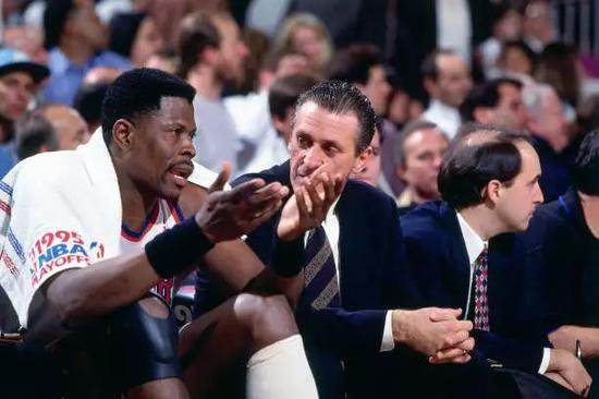 魔鬼教头,詹姆斯甘愿降薪1600万加盟,奥尼尔被训的服服帖帖