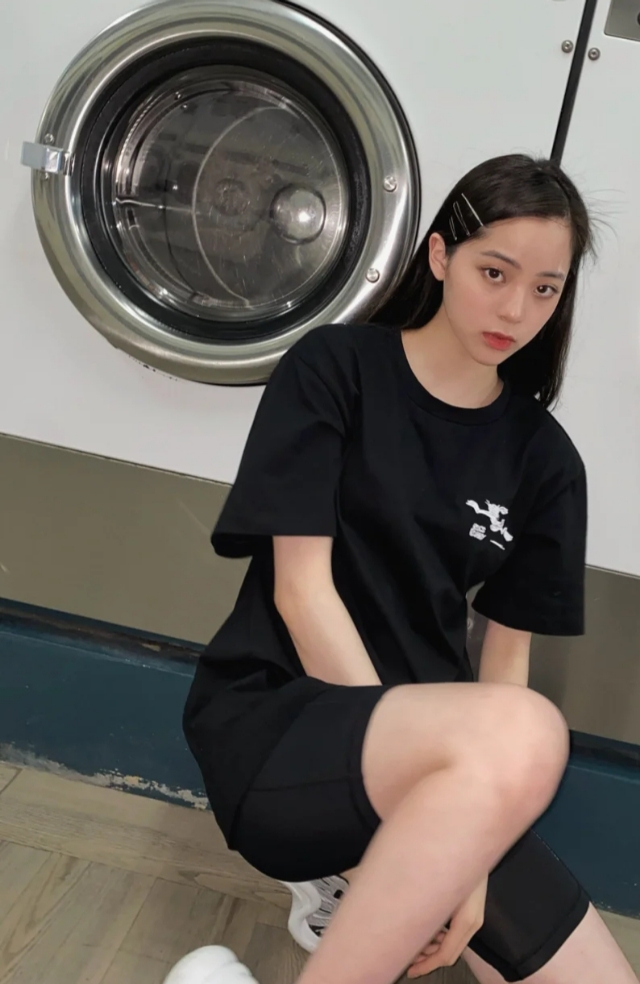 潮酷女孩娜比穿搭