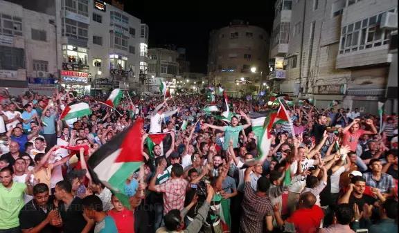 主席被囚17年+球员腿中10枪！足球是巴勒斯坦活着的声音