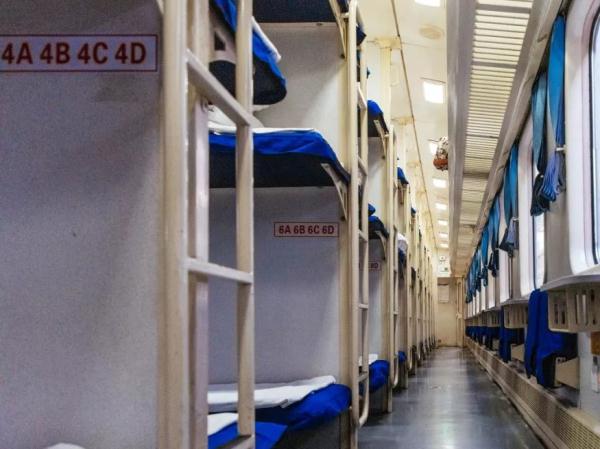 为啥软卧比硬卧便宜,软卧和硬卧的价位相差多少