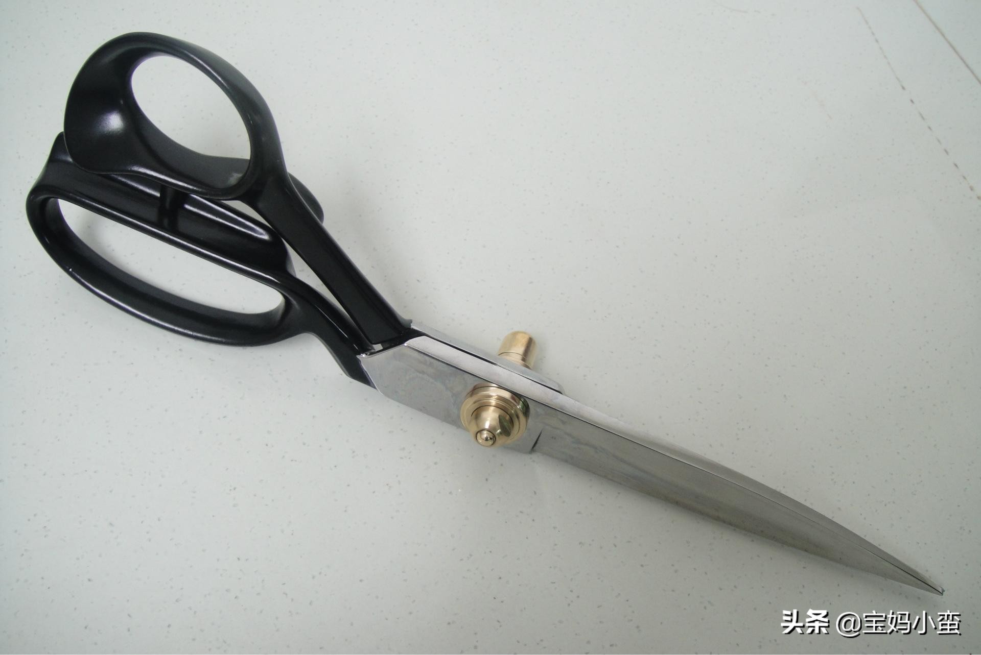 上衣太宽松了有什么办法,上衣紧怎么变宽