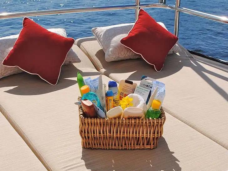 儿童防晒晒黑,婴儿被太阳晒伤皮肤发红急救方法