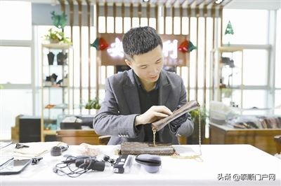 32岁泰顺小伙有7家门店，800多学生，做的是奢侈品生意