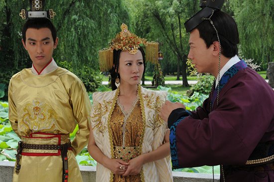 成熟美魔女康华，耗百万尽孝道，妩媚又独立却历经10年感情空白