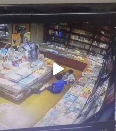 花大钱给孩子报培训班，却忘了陪孩子一起*启蒙性**的家长们