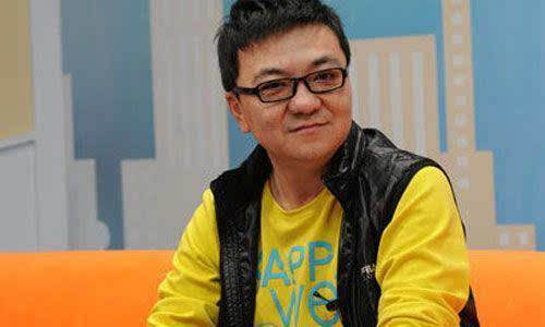 面对困境董宇辉说的话,解说员董路简介