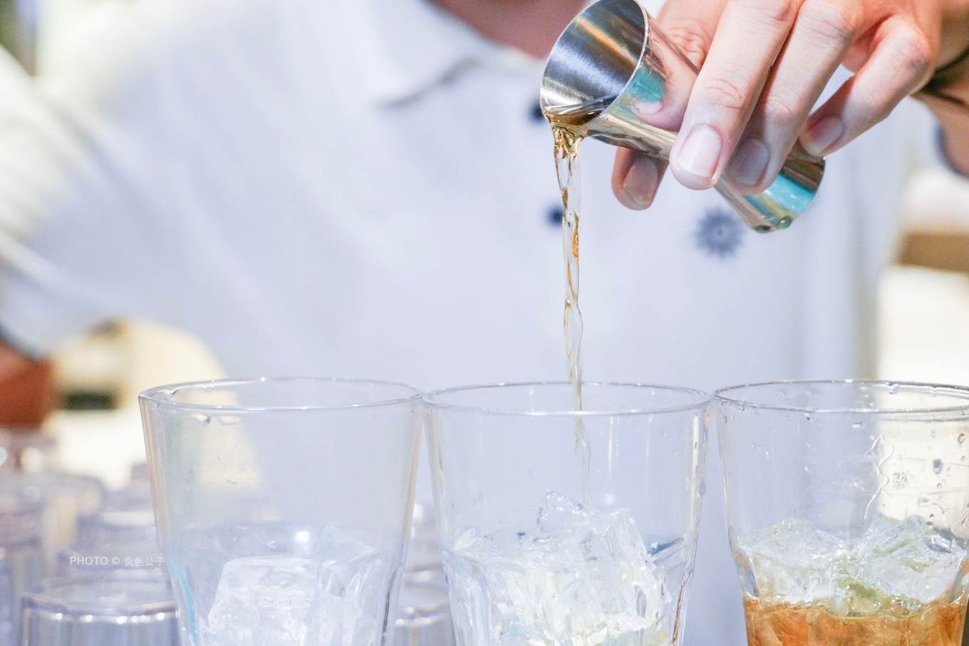 邮轮像海上养猪场,海上养猪场不负盛名