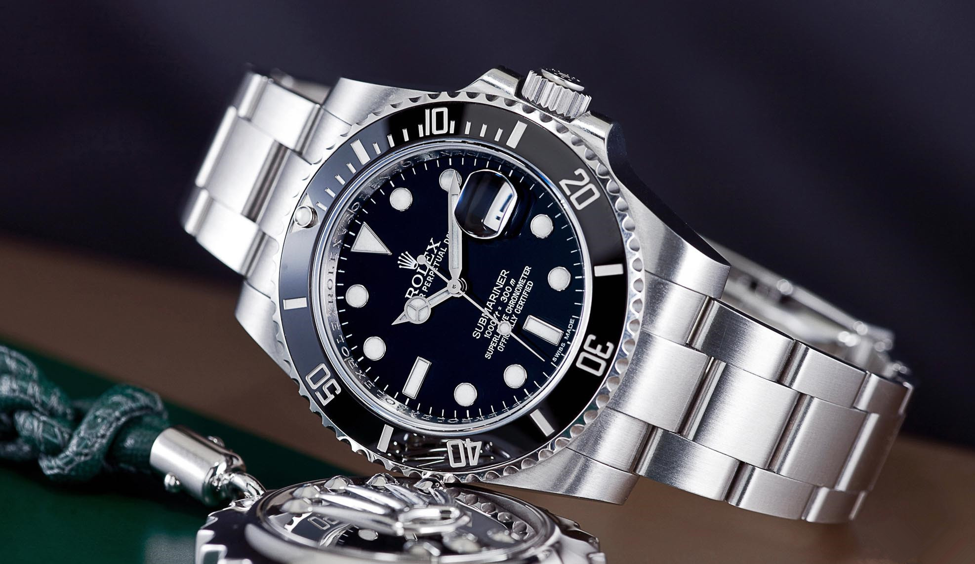 劳力士水鬼和欧米茄表哪个好,劳力士水鬼和卡西欧水鬼对比