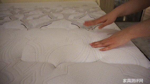 吓一跳！美国床垫PK中国床垫，脑子不够用了？