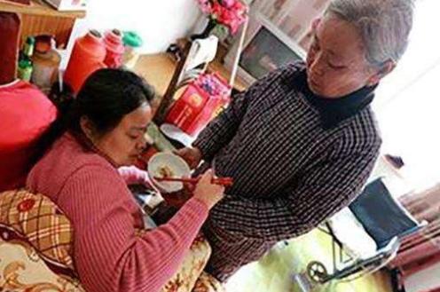 坐月子可以洗头吹风吗,月子期间能洗头吹风么