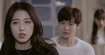 冬季穿一身白超时髦，和周雨彤学习白色服饰搭配，清纯又显白