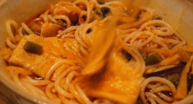 螺蛳粉怎么做到全国出名,柳州螺蛳粉知名度全国第一